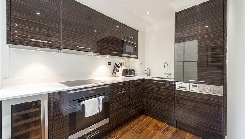 1 bed property in Garden House, Kensington Gardens Square, London